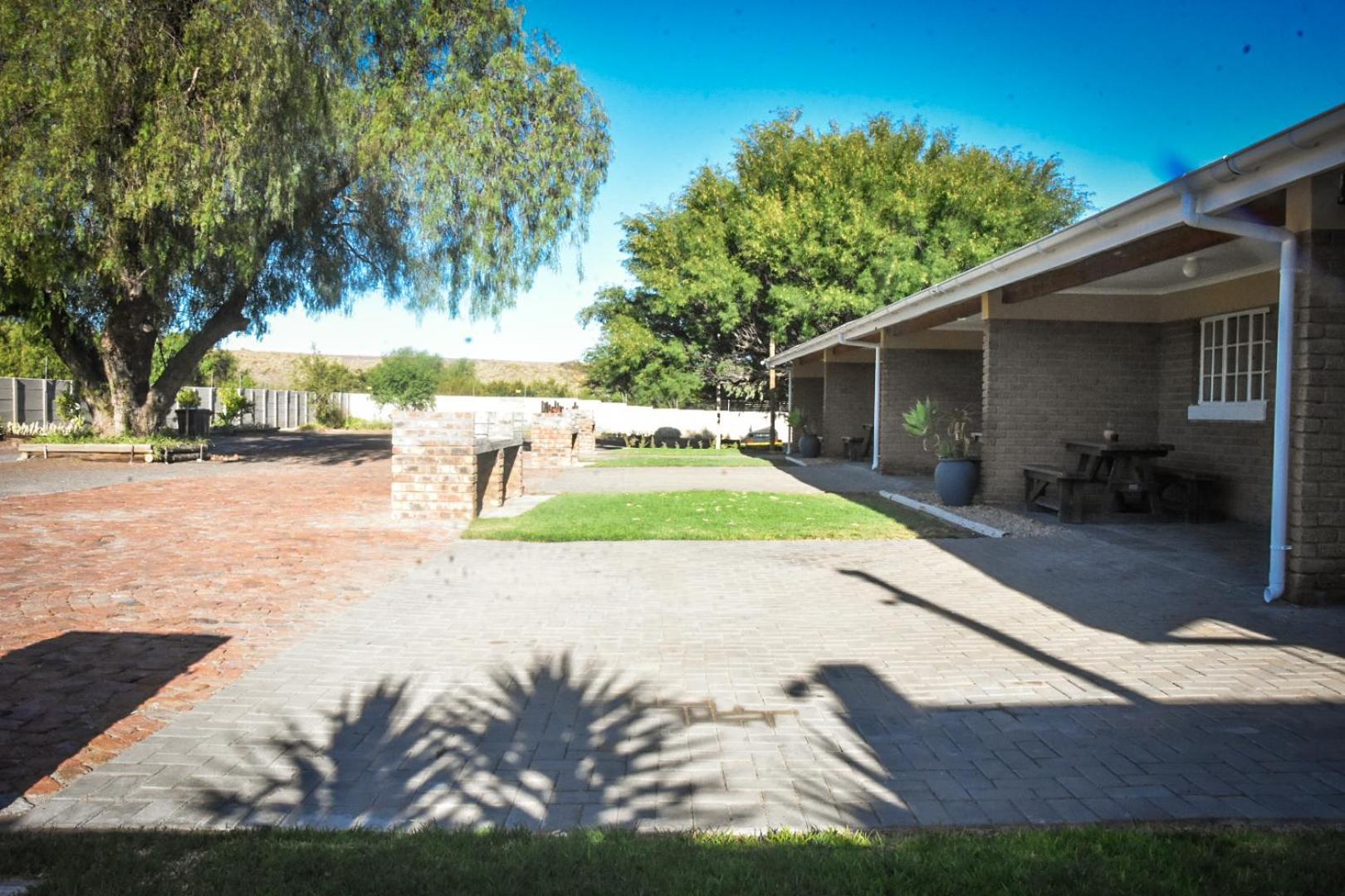 Apartamento En Route Beaufort West Exterior foto