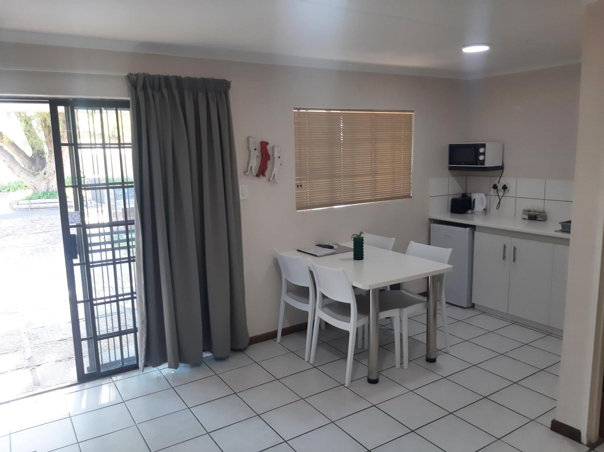 Apartamento En Route Beaufort West Habitación foto